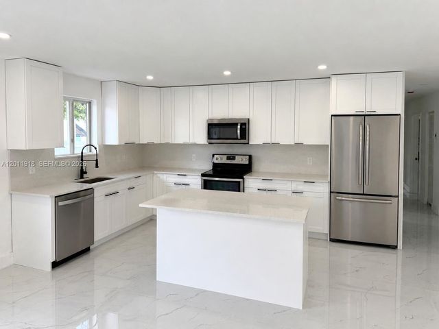 3536 NW 14th Ter, Miami, FL 33125