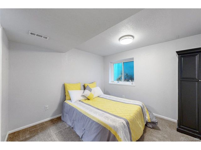 8462 S Upham Way, Littleton, CO 80128