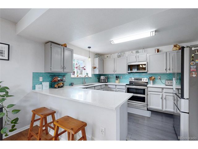 8462 S Upham Way, Littleton, CO 80128