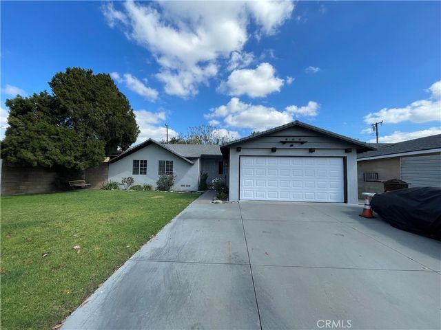 443 W Houston, Fullerton, CA 92832