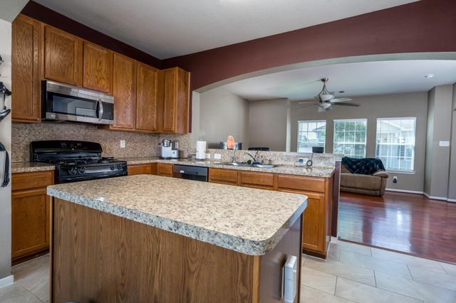 21743 Mossy Field Lane, Spring, TX 77388