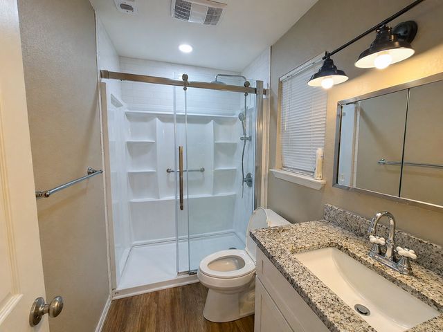 601 Vz County Road 2512, Canton, TX 75103