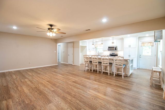601 Vz County Road 2512, Canton, TX 75103