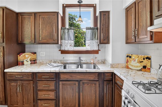 244 Hickory St, Kennedy Twp, PA 15136