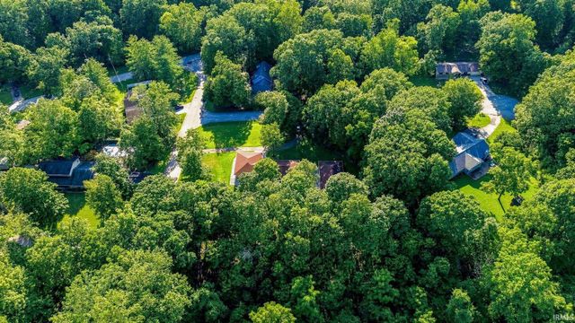 1700 N Allen Court, Ellettsville, IN 47429