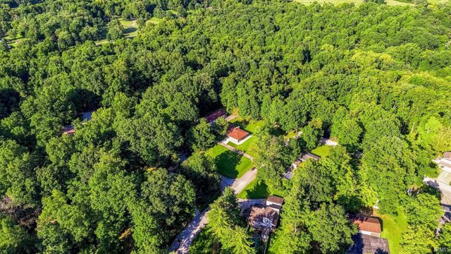 1700 N Allen Court, Ellettsville, IN 47429