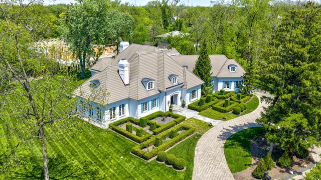 245 Maple Row Road, Northfield, IL 60093