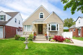 1507 Lowell Avenue, New Hyde Park, NY 11040