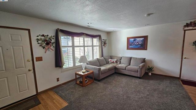 33 Paseo Grande D, San Lorenzo, CA 94580