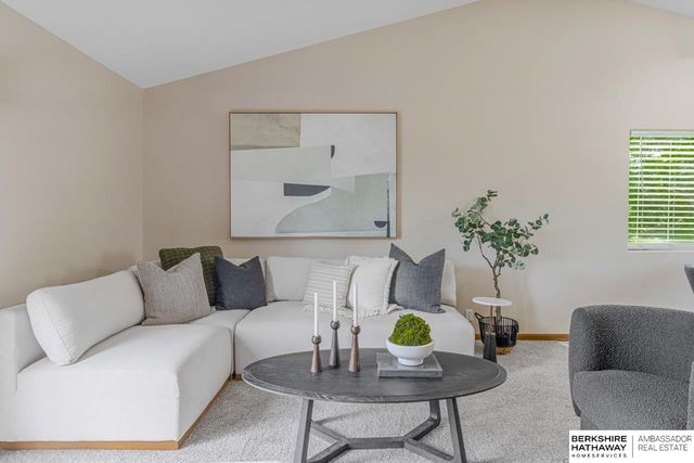 2506 Hogantown Drive, Bellevue, NE 68123