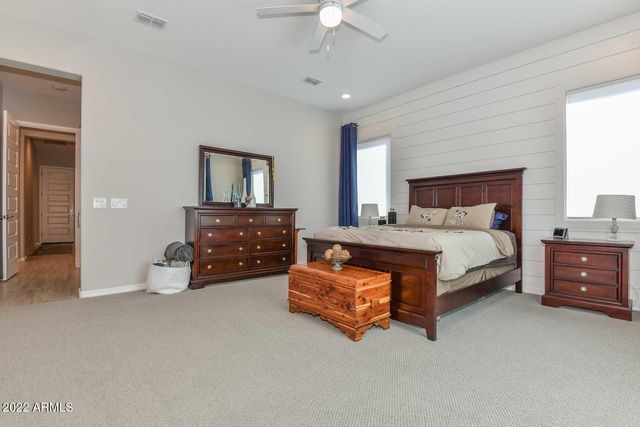 9661 W Patrick Lane, Peoria, AZ 85383