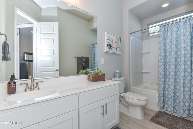 9661 W Patrick Lane, Peoria, AZ 85383