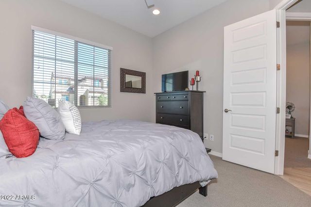 9661 W Patrick Lane, Peoria, AZ 85383