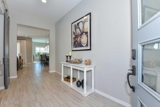 9661 W Patrick Lane, Peoria, AZ 85383