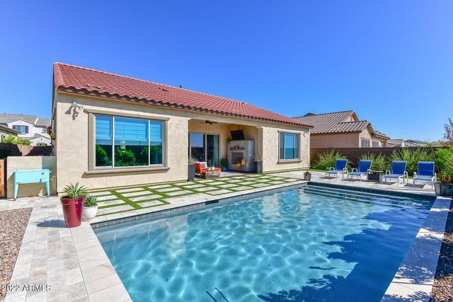 9661 W Patrick Lane, Peoria, AZ 85383