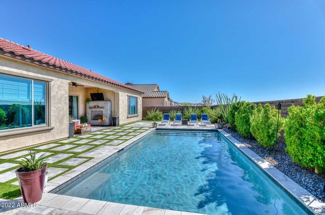 9661 W Patrick Lane, Peoria, AZ 85383