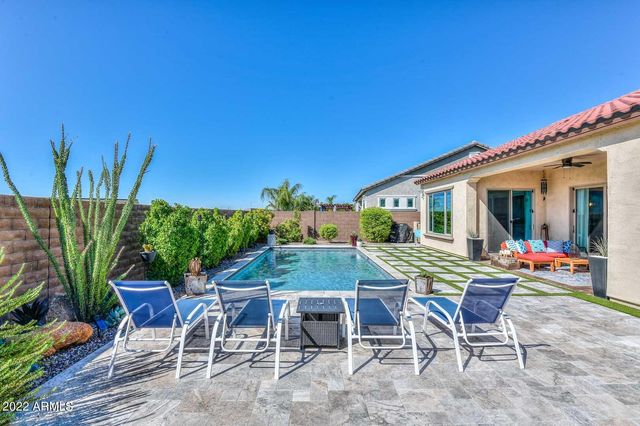 9661 W Patrick Lane, Peoria, AZ 85383