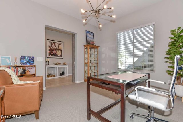 9661 W Patrick Lane, Peoria, AZ 85383