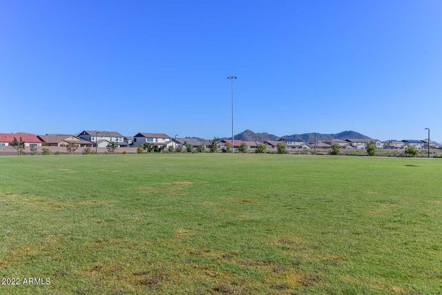 9661 W Patrick Lane, Peoria, AZ 85383