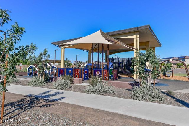 9661 W Patrick Lane, Peoria, AZ 85383