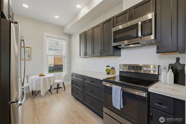 1607 Burwell Street, Bremerton, WA 98337