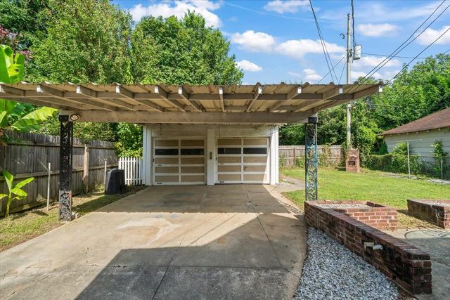910 KENSINGTON PL, Memphis, TN 38107