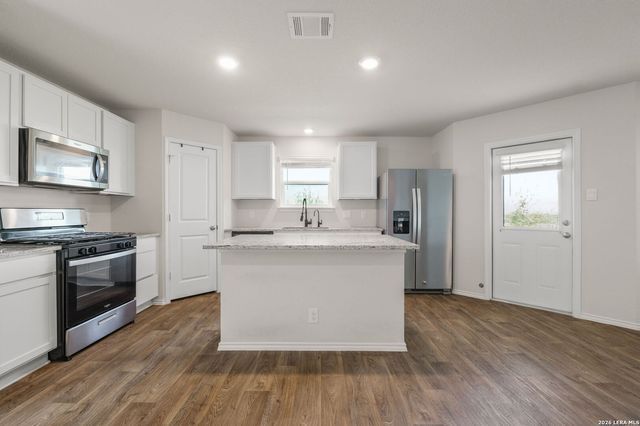 15311 Olive Pigeon, San Antonio, TX 78253