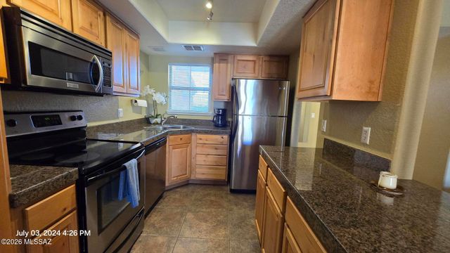 6651 N Campbell Ave Apt 240, Tucson, AZ 85718