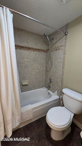 6651 N Campbell Ave Apt 240, Tucson, AZ 85718