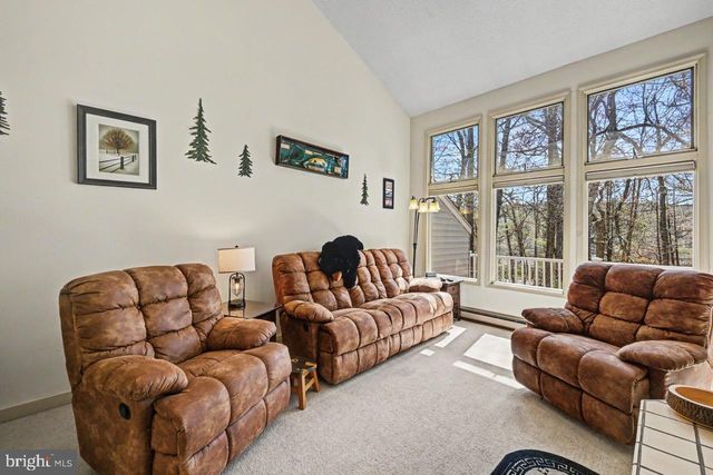 5 BEACHWOOD CT, Lake Harmony, PA 18624