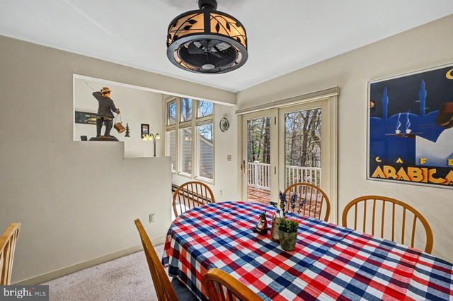 5 BEACHWOOD CT, Lake Harmony, PA 18624