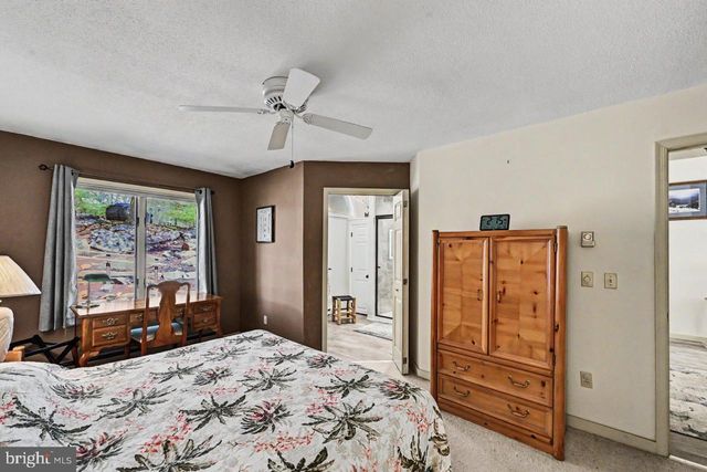 5 BEACHWOOD CT, Lake Harmony, PA 18624