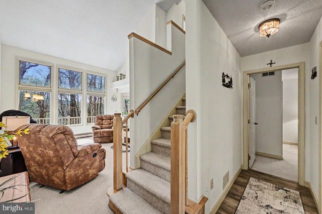 5 BEACHWOOD CT, Lake Harmony, PA 18624