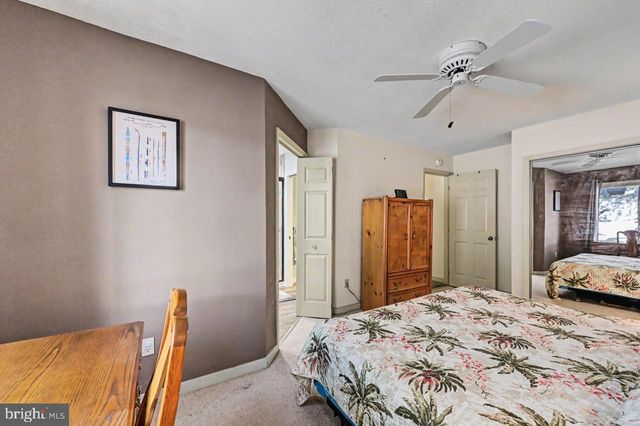 5 BEACHWOOD CT, Lake Harmony, PA 18624