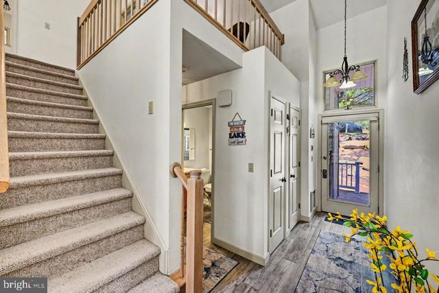 5 BEACHWOOD CT, Lake Harmony, PA 18624