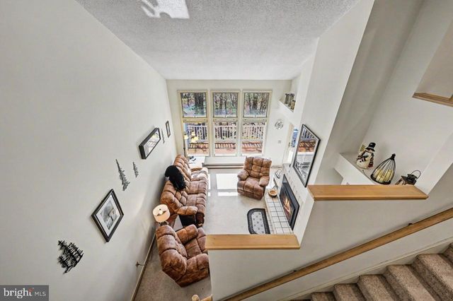 5 BEACHWOOD CT, Lake Harmony, PA 18624