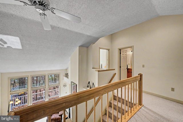 5 BEACHWOOD CT, Lake Harmony, PA 18624