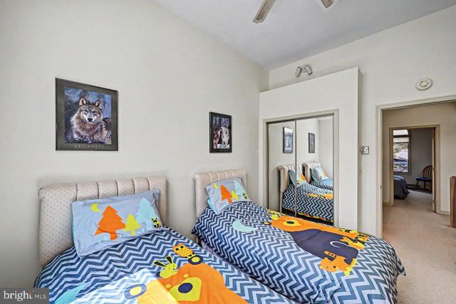 5 BEACHWOOD CT, Lake Harmony, PA 18624