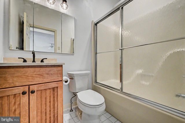 5 BEACHWOOD CT, Lake Harmony, PA 18624