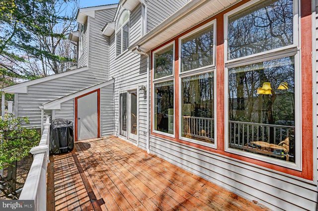 5 BEACHWOOD CT, Lake Harmony, PA 18624