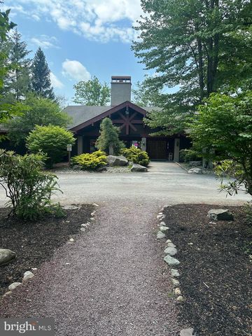 5 BEACHWOOD CT, Lake Harmony, PA 18624