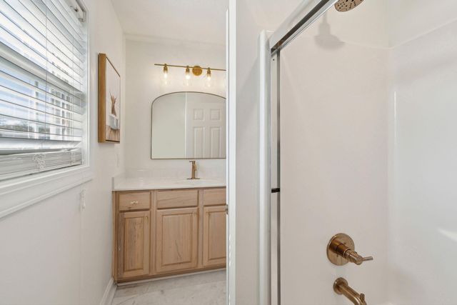 40 Battery Park Road, Edisto Island, SC 29438