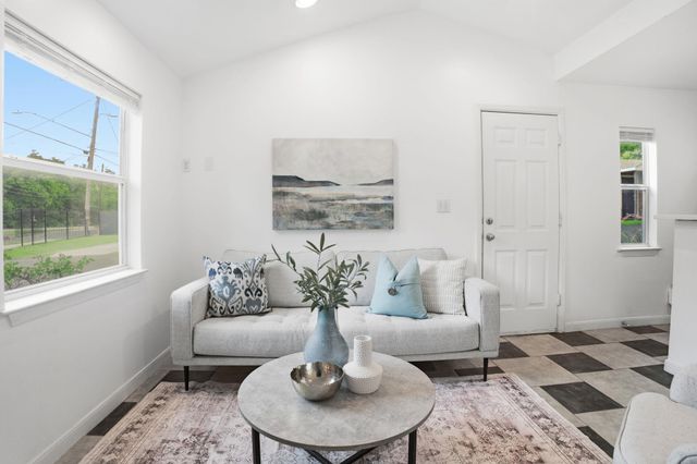 1118 Northwestern Ave A, Austin, TX 78702