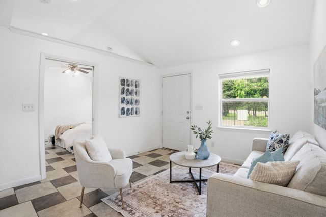 1118 Northwestern Ave A, Austin, TX 78702