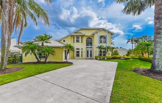 710 SE Essex Drive, Port St Lucie, FL 34984