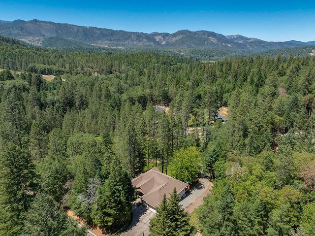 1280 Marcy Loop Road, Grants Pass, OR 97527