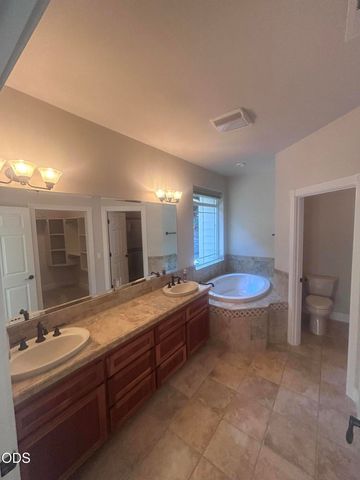 1280 Marcy Loop Road, Grants Pass, OR 97527