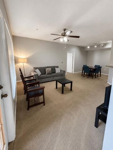 5542 METROWEST BOULEVARD 7-104, Orlando, FL 32811