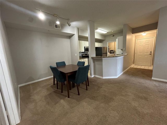 5542 METROWEST BOULEVARD 7-104, Orlando, FL 32811