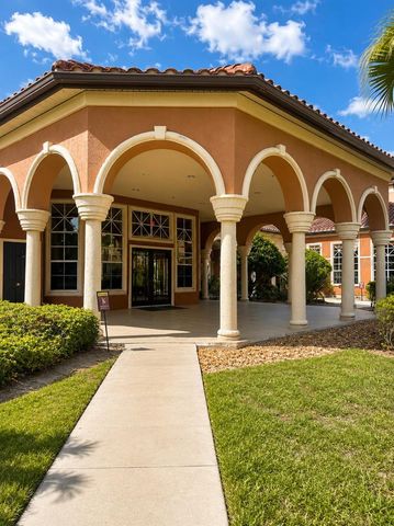 5542 METROWEST BOULEVARD 7-104, Orlando, FL 32811
